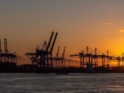 Rita Boden - Sonnenuntergang Hamburger Hafen